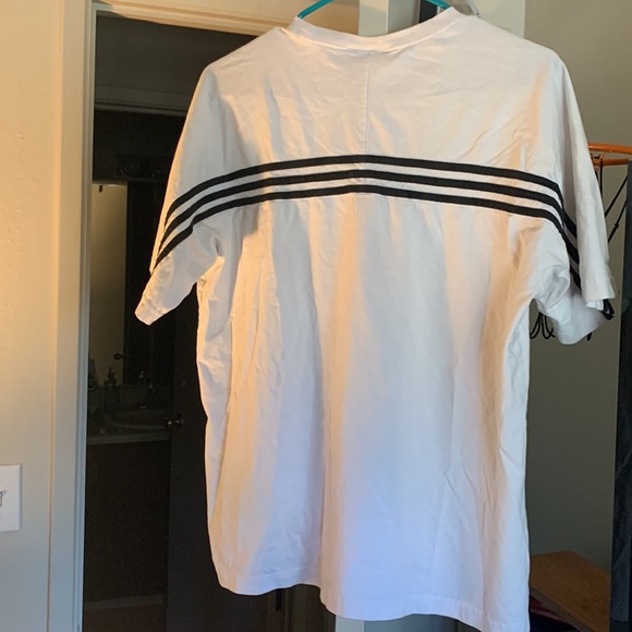 White adidas tee shirt with black stripes across the chest in good condition - Picture 2 of 2